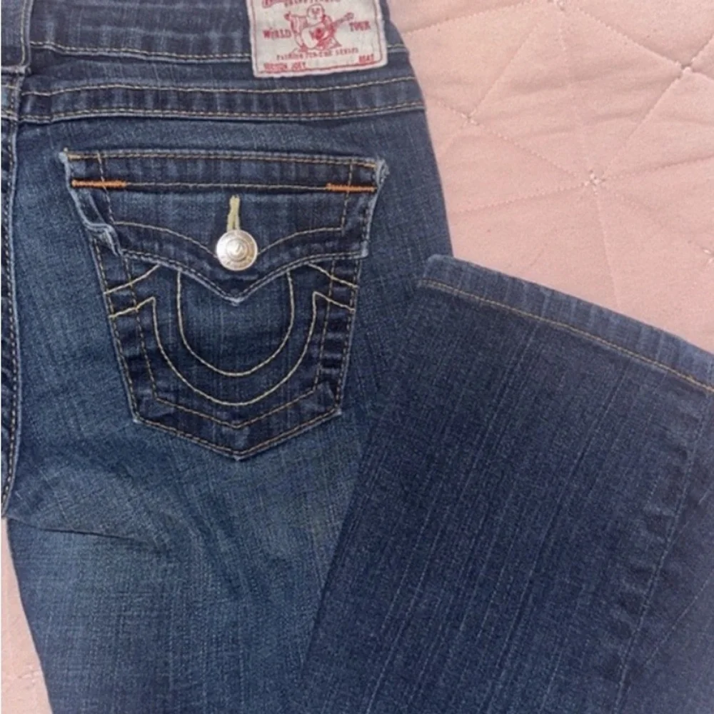 True Religion Low rise bootcut jeans - Picture 3 of 5